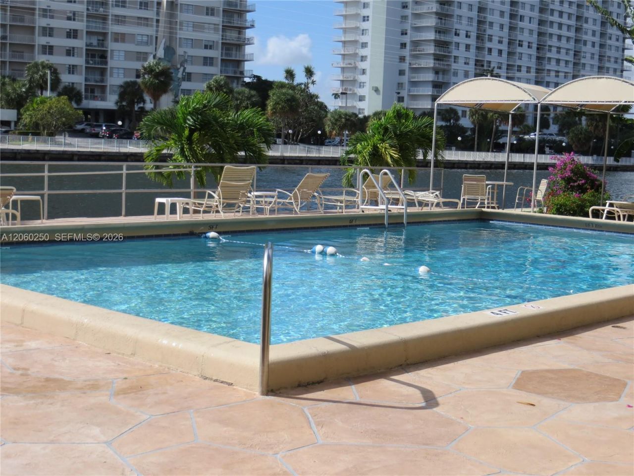 220 Kings Point Dr, Unit 606, Sunny Isles Beach, FL 33160 Photo
