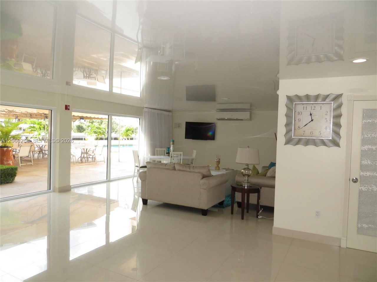 220 Kings Point Dr, Unit 606, Sunny Isles Beach, FL 33160 Photo