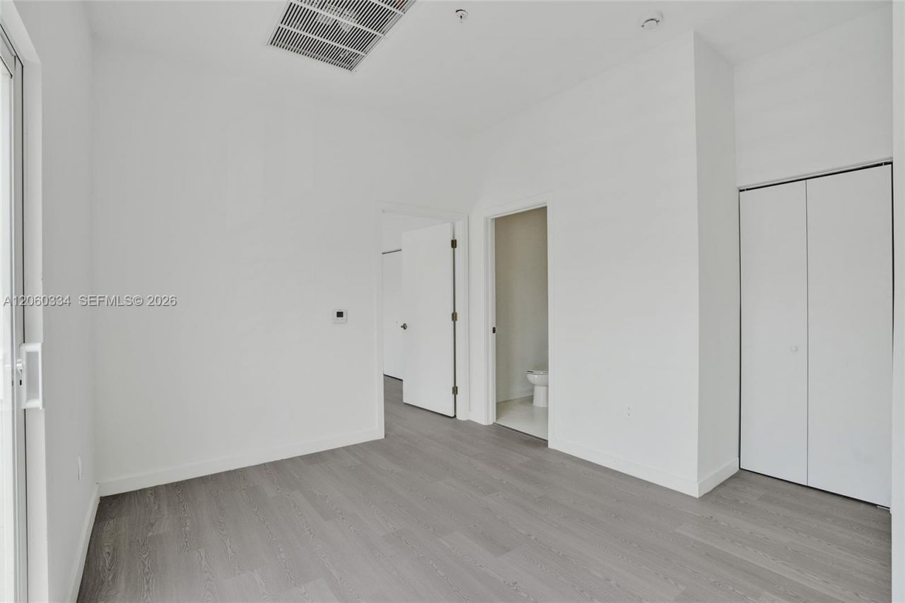 1567 NW 1st St, Unit 8, Miami, FL 33125 Photo