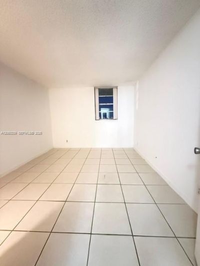 4550 NW 9th St, Unit 812E, Miami, FL 33126 Photo