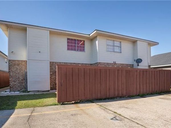 44 CARRIAGE LANE Drive, Unit D, Destrehan, LA 70047