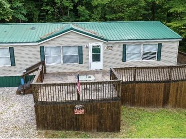 635 Lakeshore Drive , Mammoth Cave, KY 42259