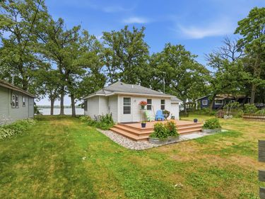 7014 107th Avenue, Clear Lake, MN 55319
