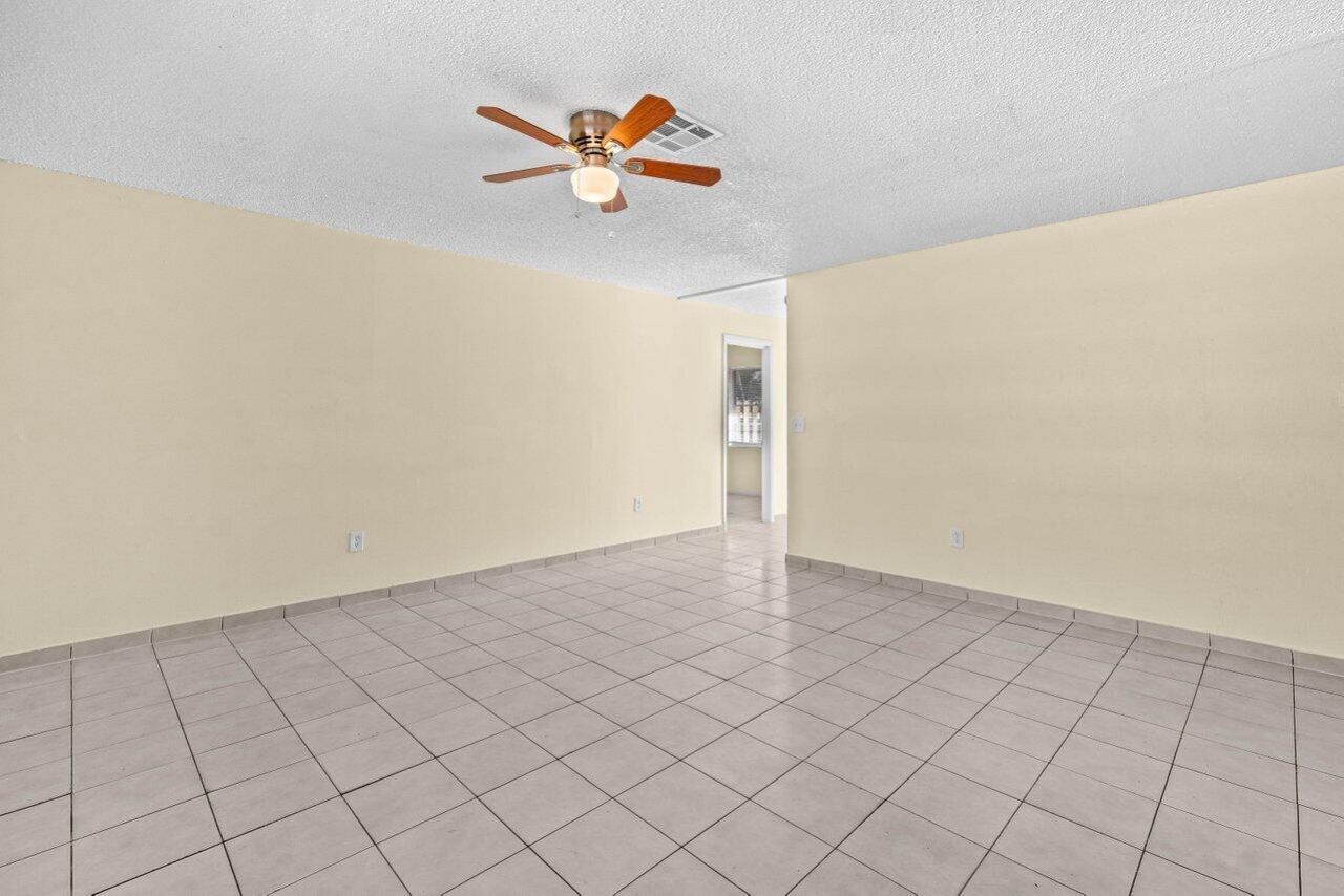4863 Gulfstream Road, Lake Worth, FL 33460 Photo