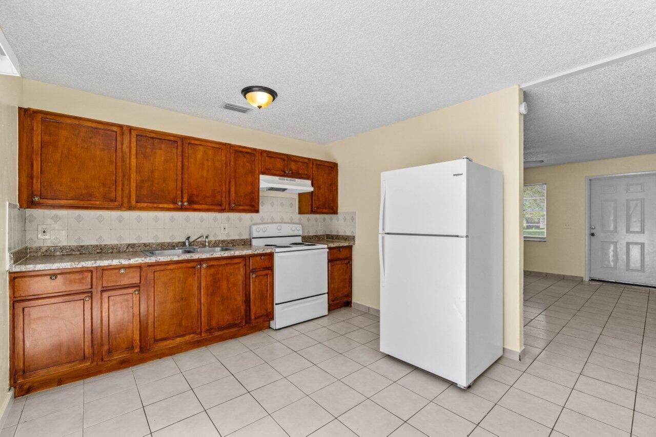 4863 Gulfstream Road, Lake Worth, FL 33460 Photo