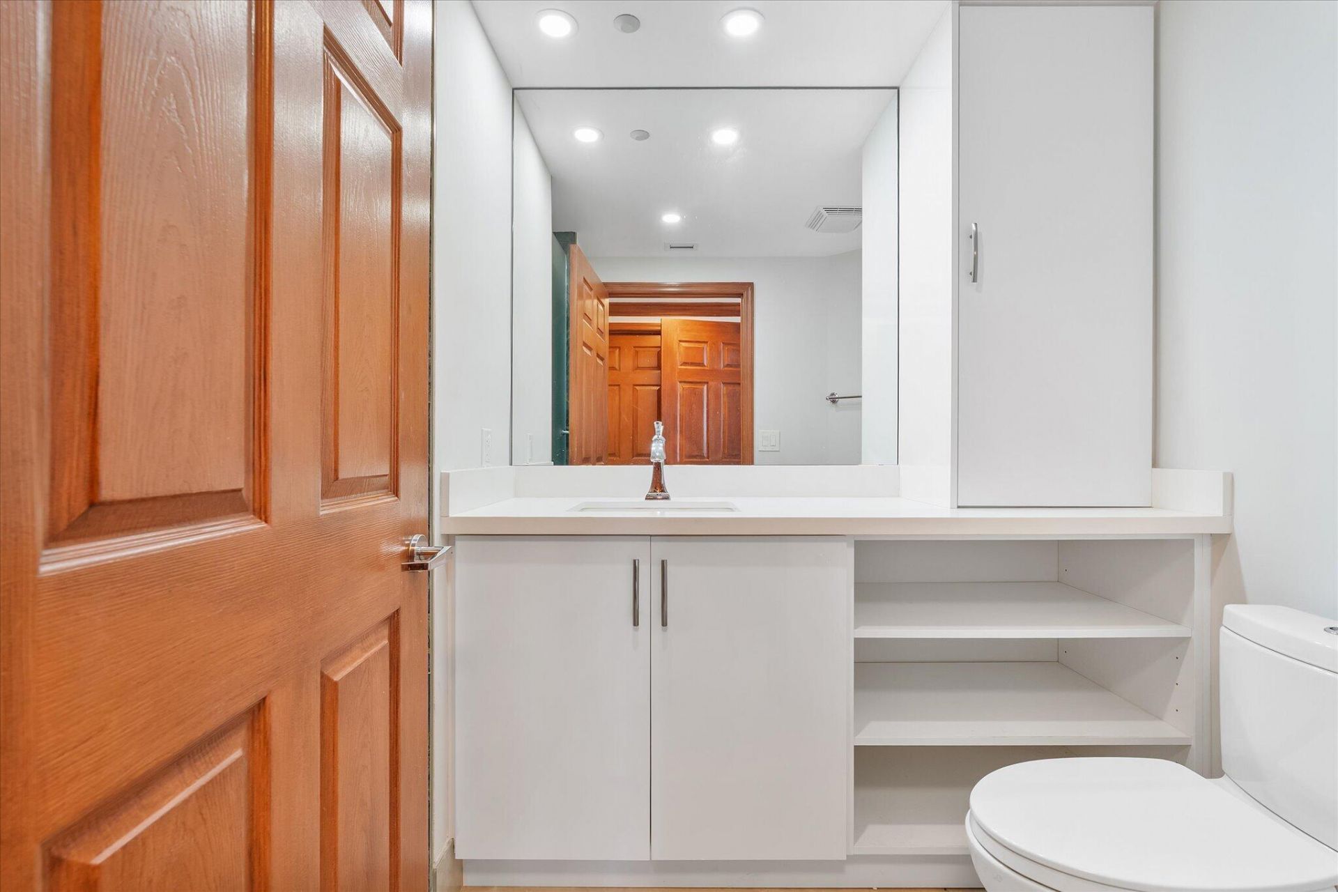 3100 N Ocean Boulevard, Unit 1210, Fort Lauderdale, FL 33308 Photo