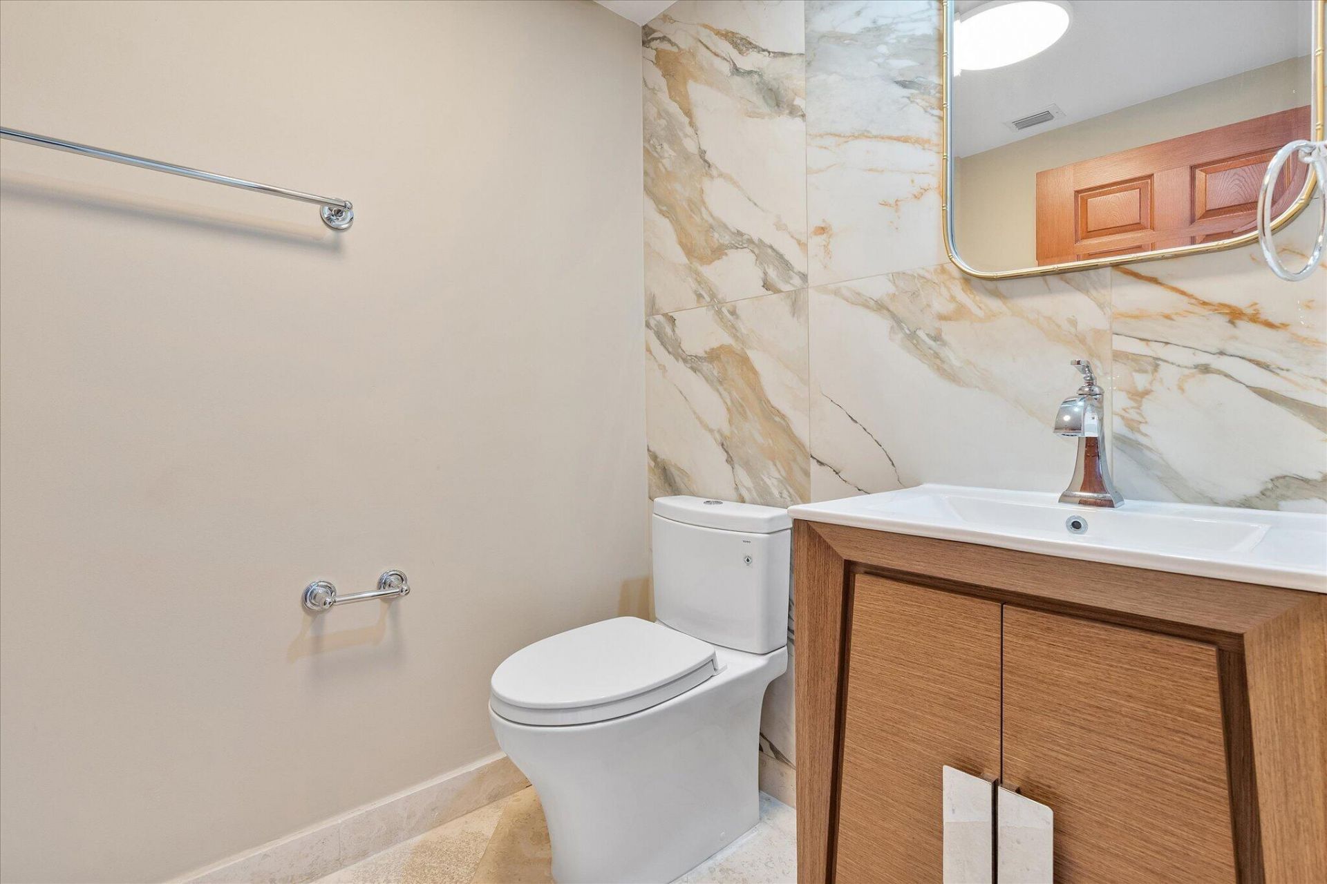 3100 N Ocean Boulevard, Unit 1210, Fort Lauderdale, FL 33308 Photo