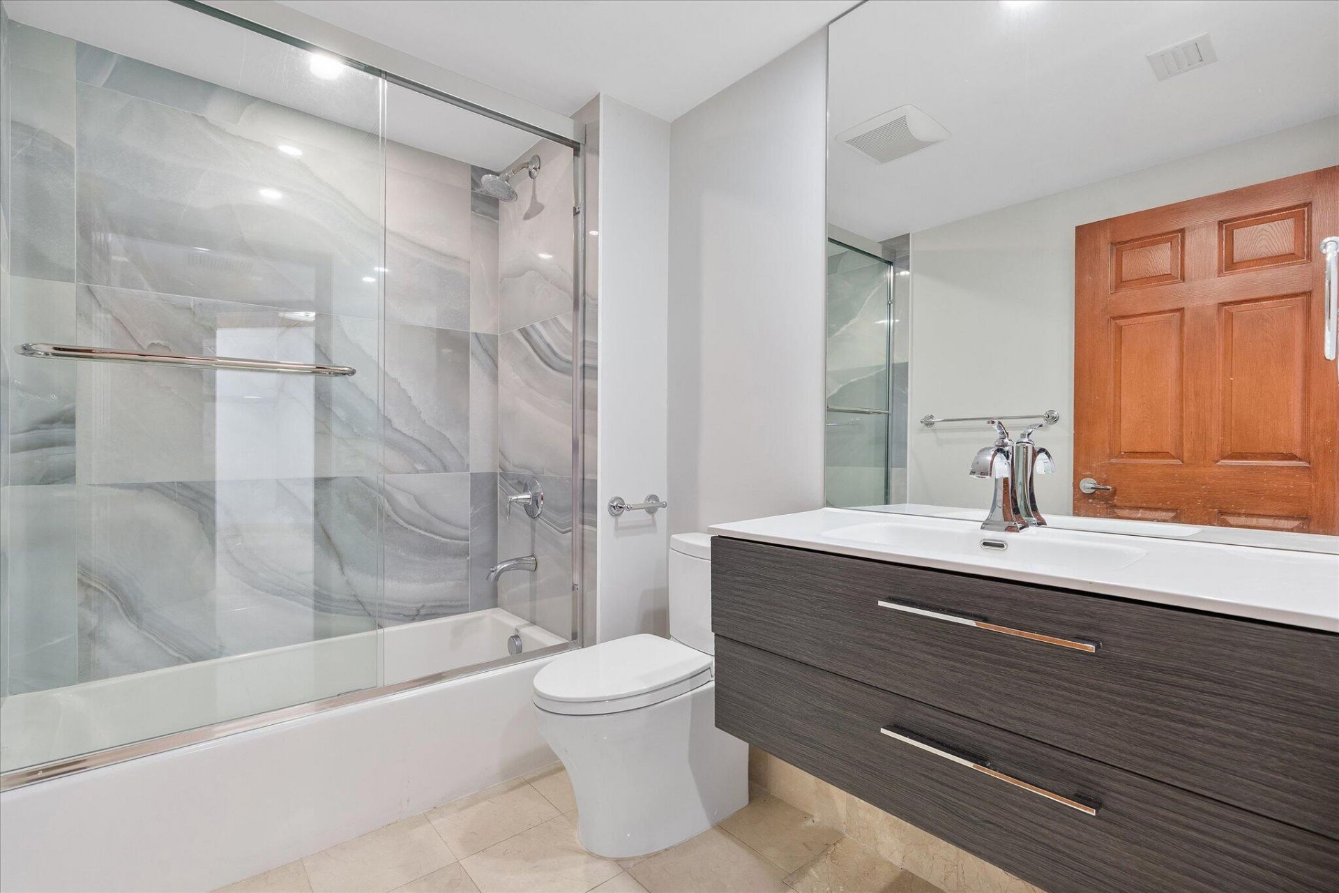3100 N Ocean Boulevard, Unit 1210, Fort Lauderdale, FL 33308 Photo
