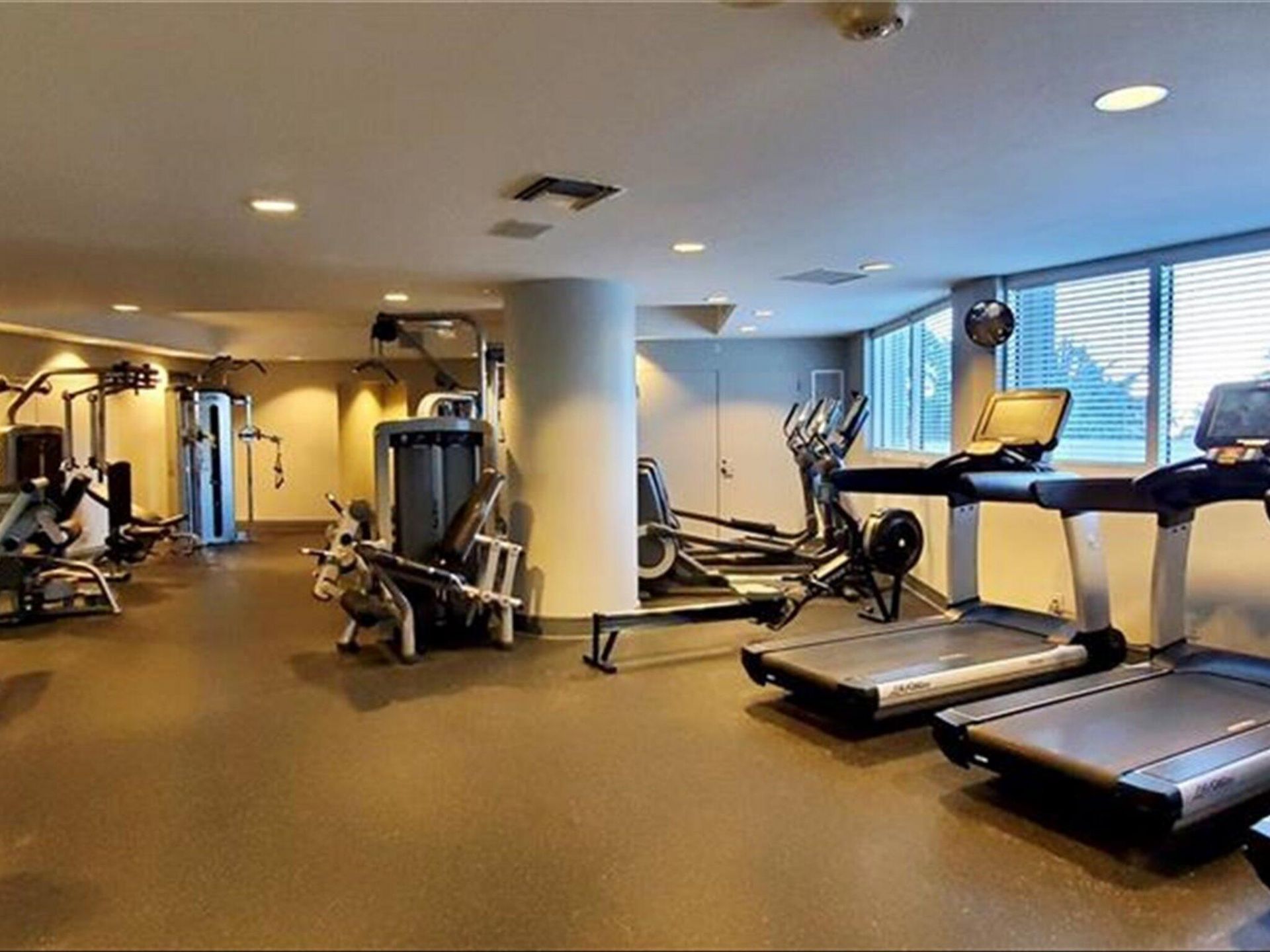 3100 N Ocean Boulevard, Unit 1210, Fort Lauderdale, FL 33308 Photo