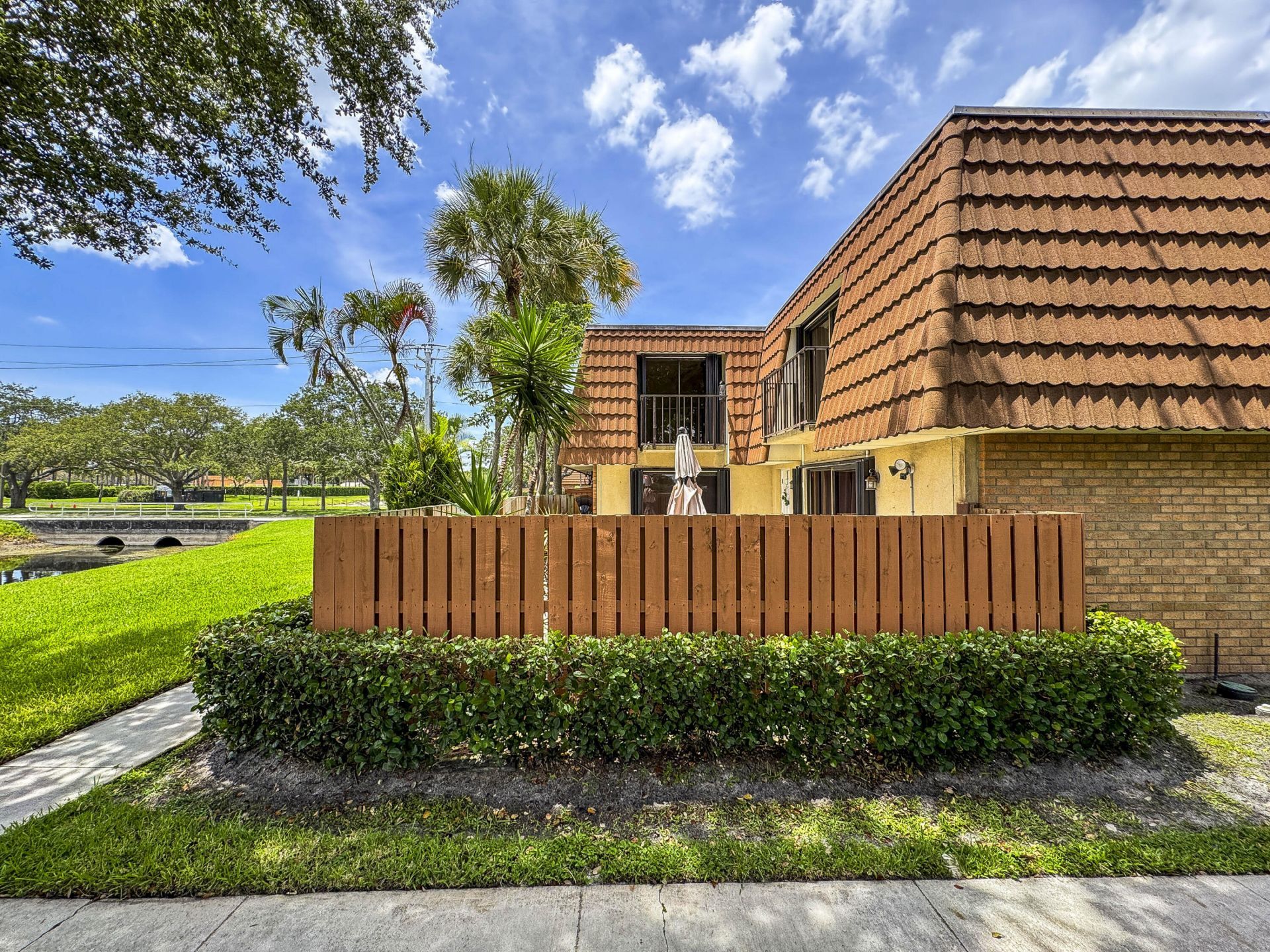 187 Charter Way, West Palm Beach, FL 33407 Photo