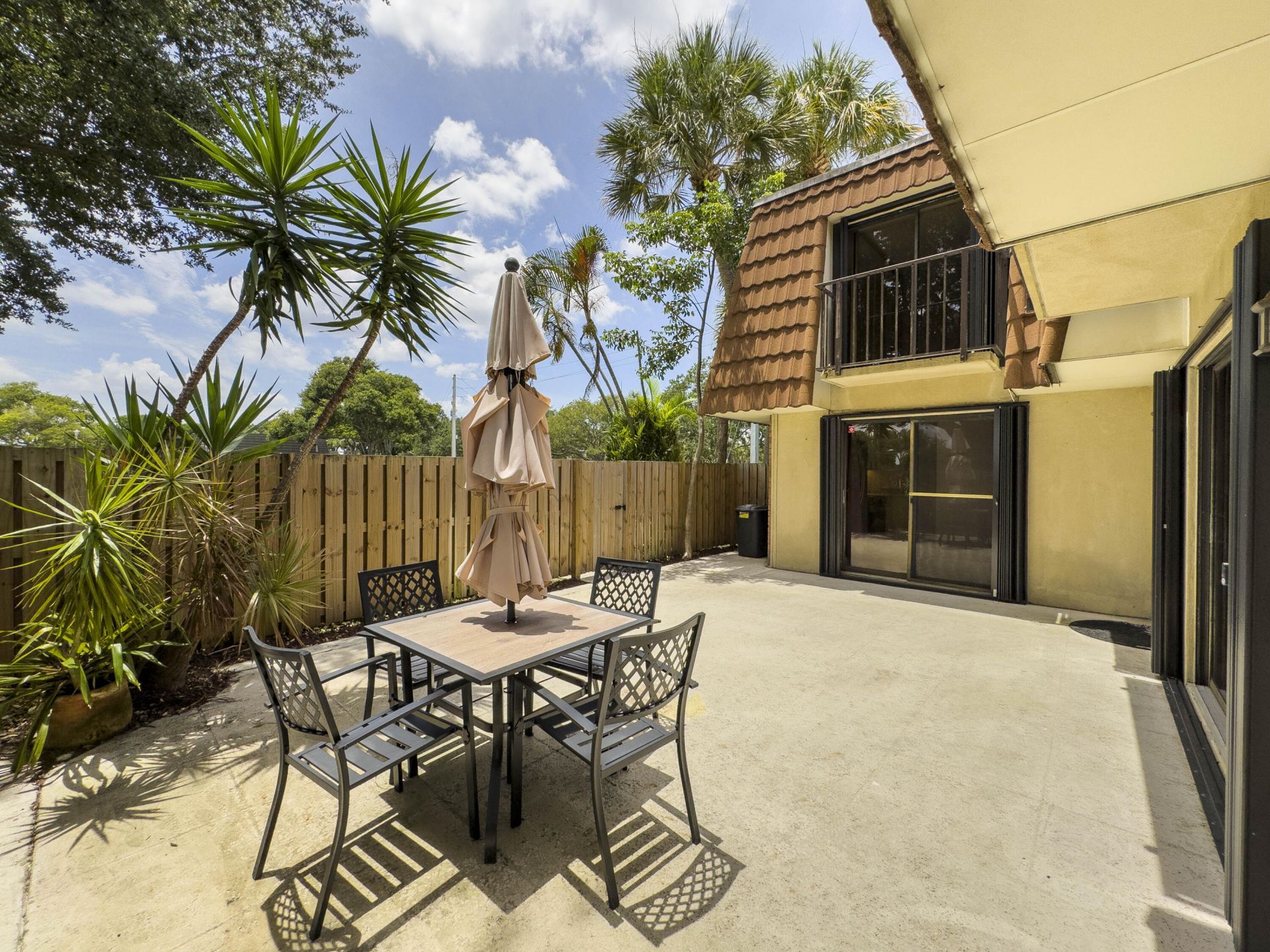 187 Charter Way, West Palm Beach, FL 33407 Photo
