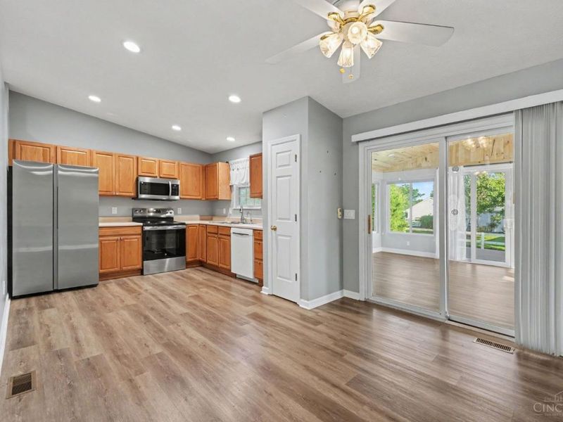 6115 Misty Creek Drive, Goshen Township, OH 45140 Photo 6