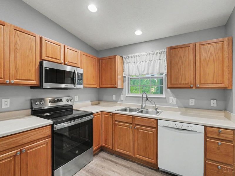 6115 Misty Creek Drive, Goshen Township, OH 45140 Photo 9