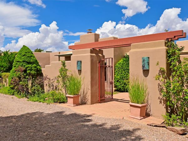 20 Goodnight Trail W, Santa Fe, NM 87506