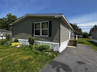 1612 #83 Hennessey Road, Ontario, NY 14519