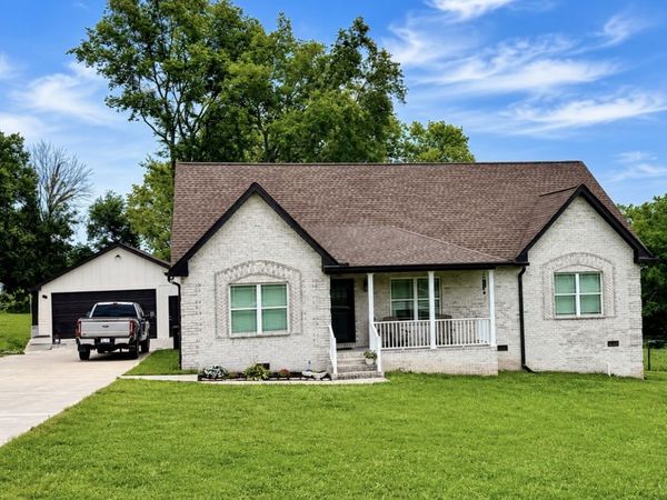 180 Mockingbird Ln , Hartsville, TN 37074