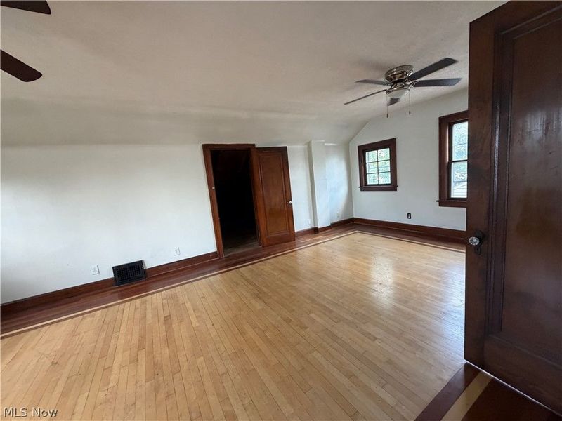 8127 Garfield Boulevard , Garfield Heights, OH 44125 Photo 13