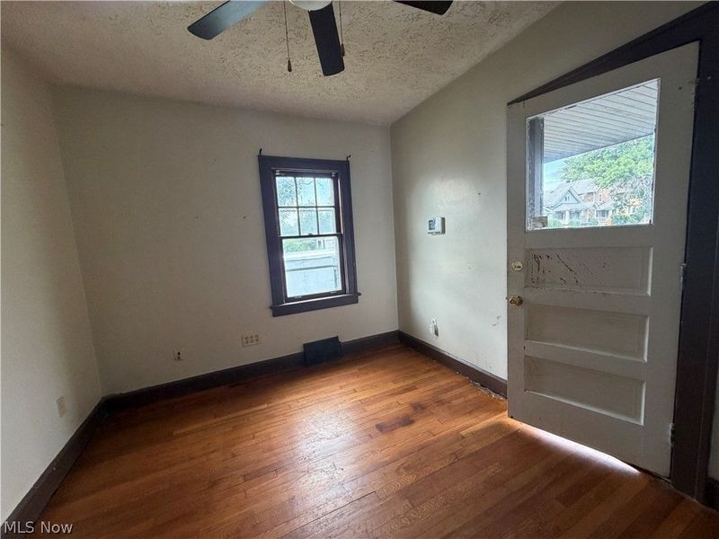 8127 Garfield Boulevard , Garfield Heights, OH 44125 Photo 9