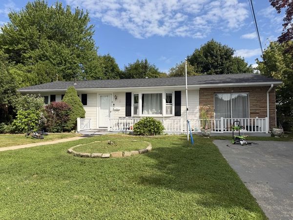 6 Eddy St, Fairhaven, MA 02719