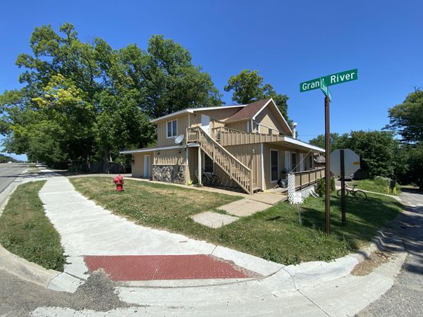 5645 E Grand River Avenue, Howell, MI 48843