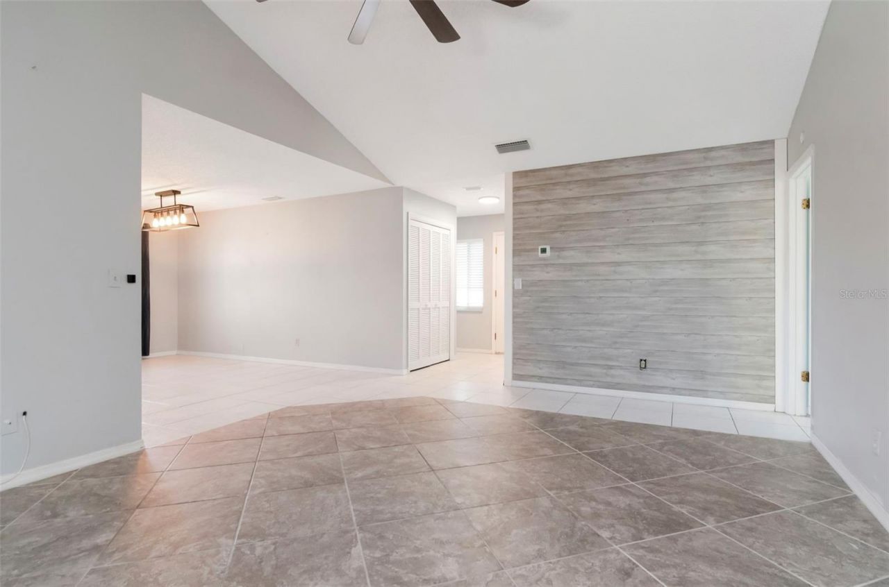 303 Barstow Court, Sun City Center, FL 33573 Photo