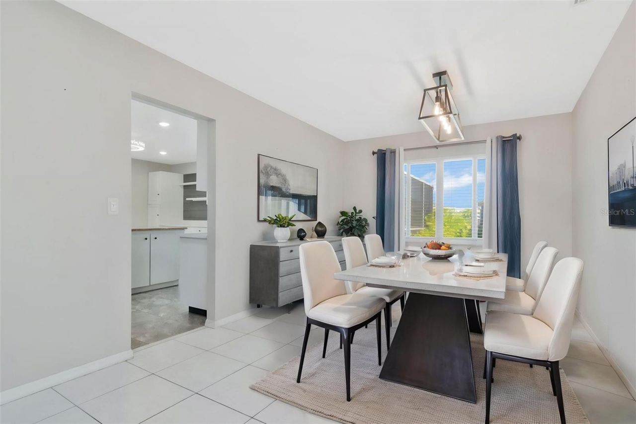 303 Barstow Court, Sun City Center, FL 33573 Photo