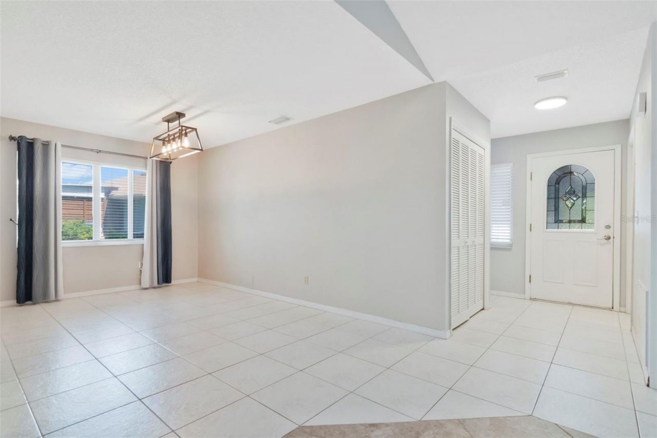 303 Barstow Court, Sun City Center, FL 33573 Photo
