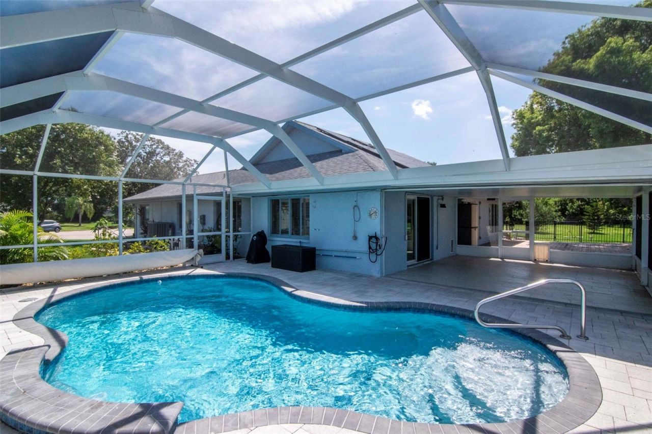 303 Barstow Court, Sun City Center, FL 33573 Photo
