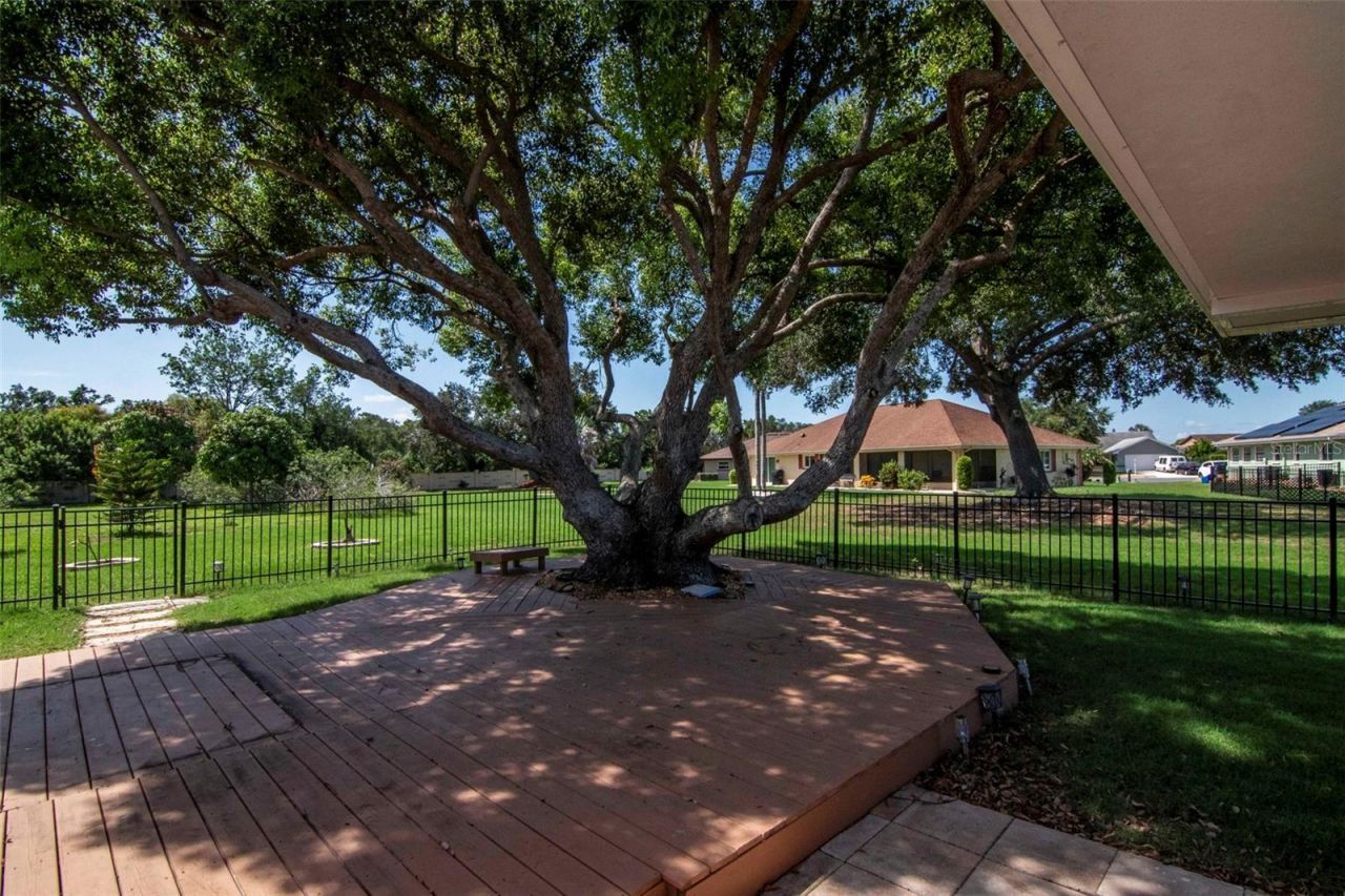 303 Barstow Court, Sun City Center, FL 33573 Photo