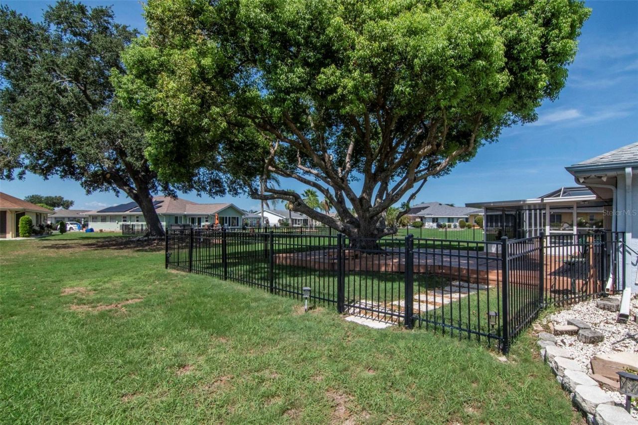 303 Barstow Court, Sun City Center, FL 33573 Photo