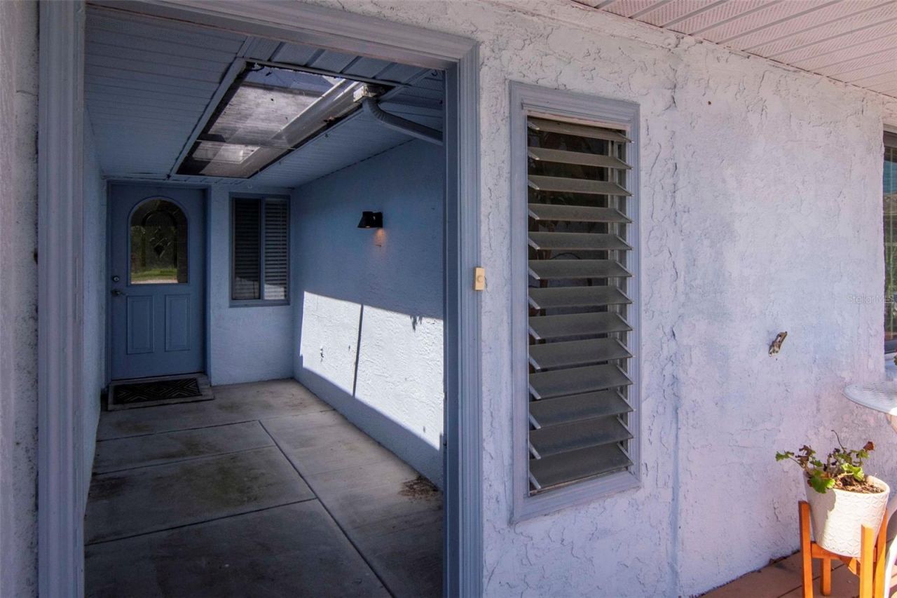 303 Barstow Court, Sun City Center, FL 33573 Photo