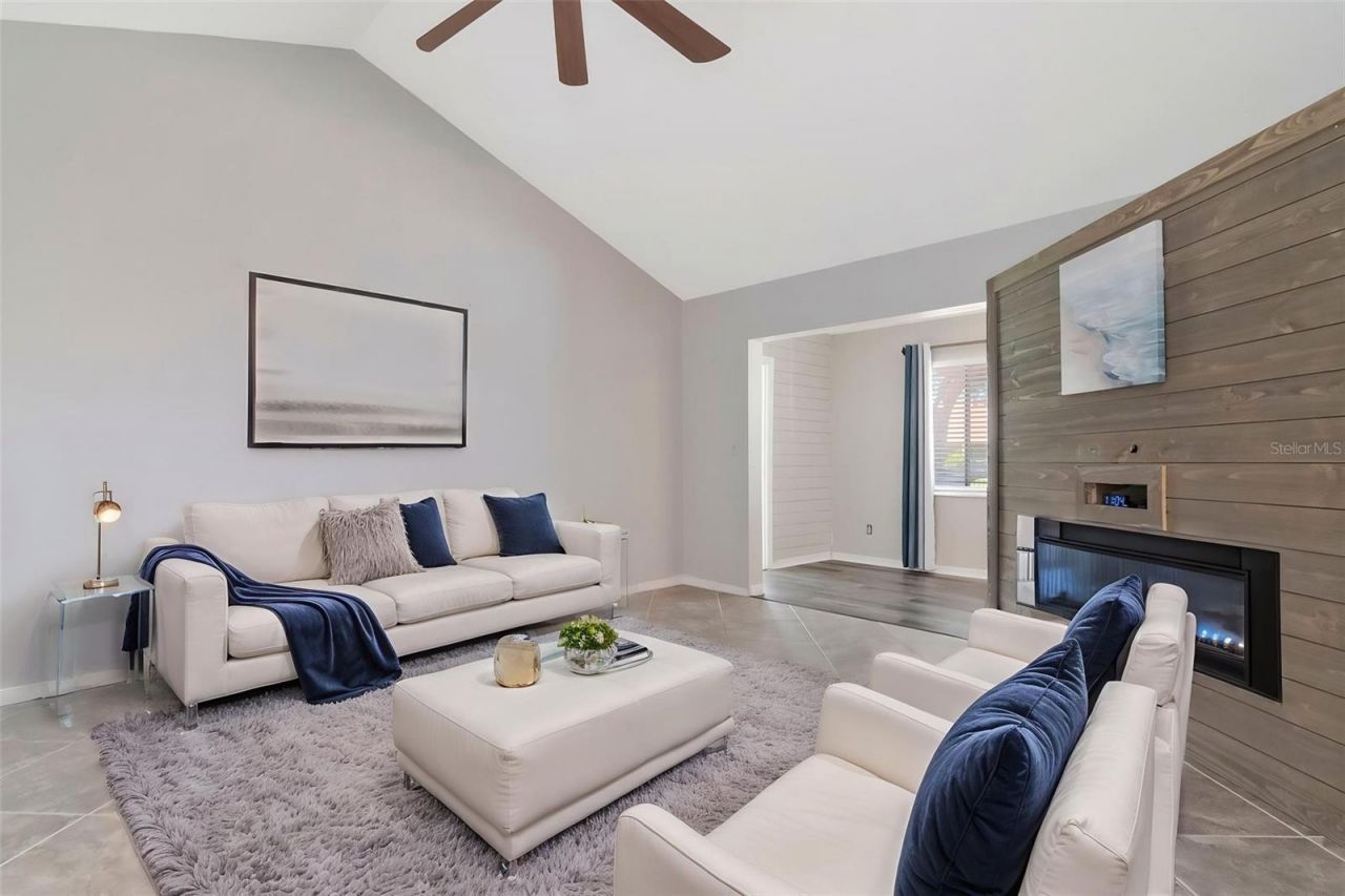 303 Barstow Court, Sun City Center, FL 33573 Photo