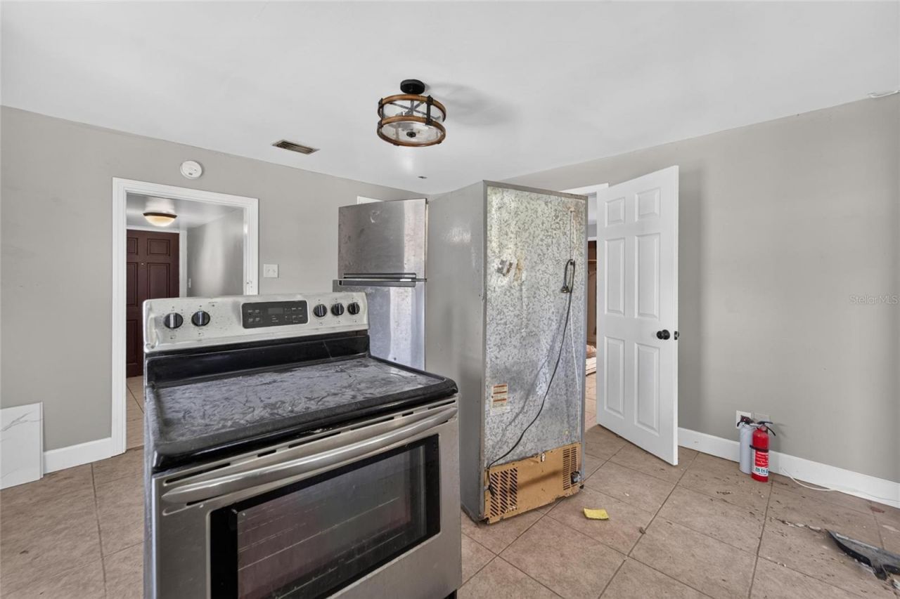 805 E Shell Point Road, Ruskin, FL 33570 Photo
