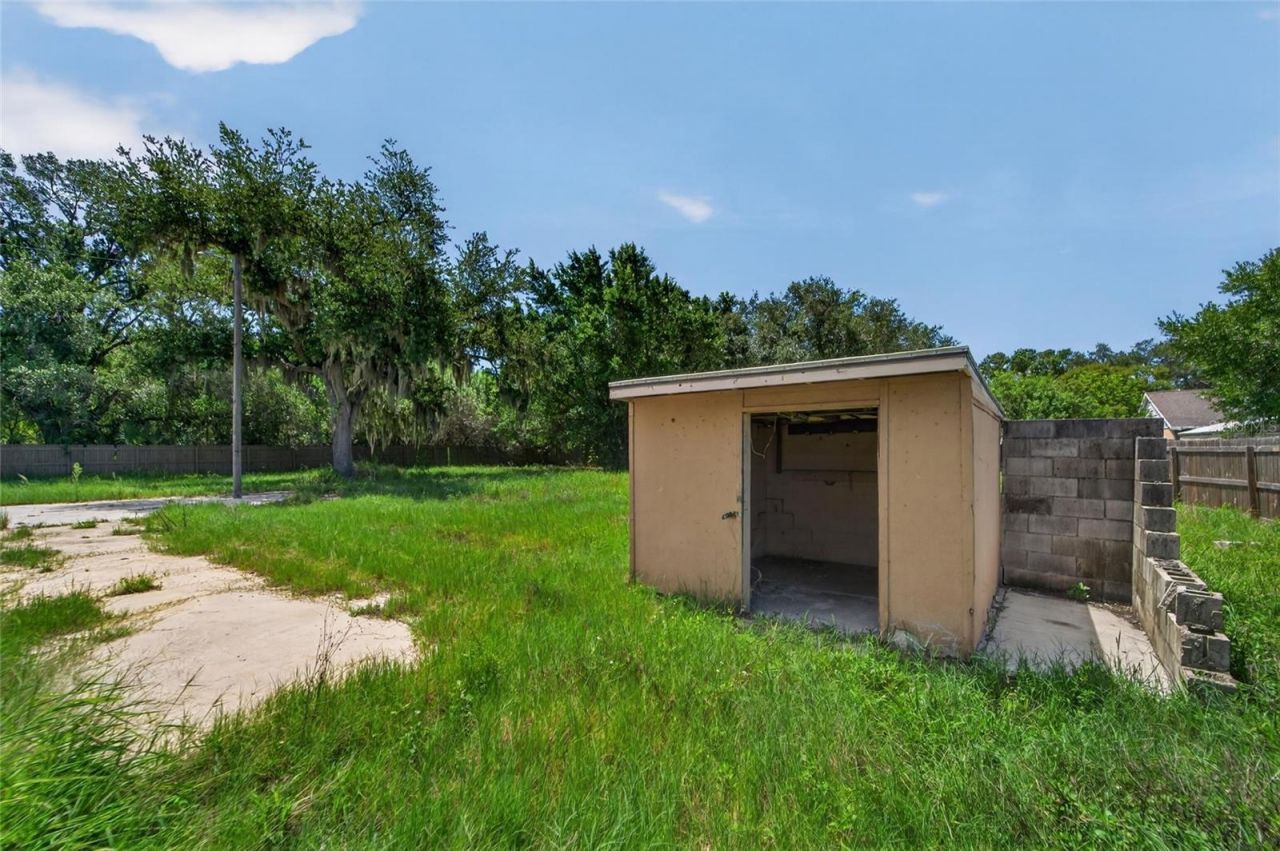 805 E Shell Point Road, Ruskin, FL 33570 Photo