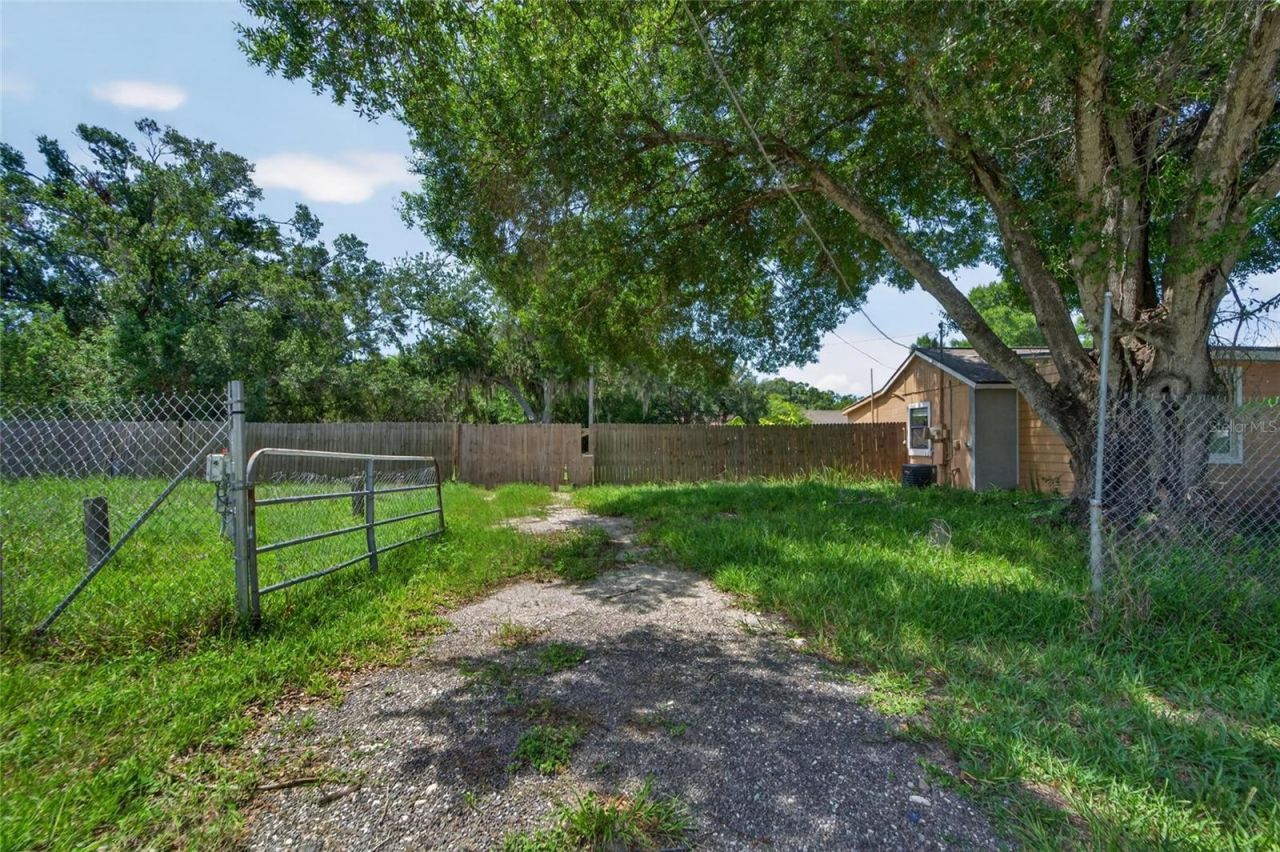 805 E Shell Point Road, Ruskin, FL 33570 Photo