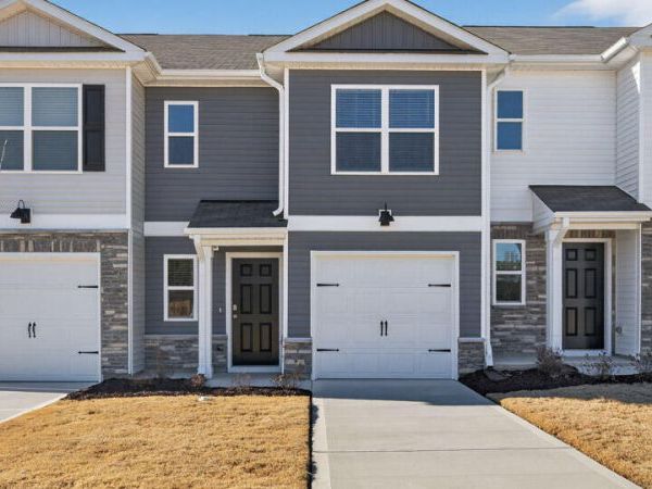 155 Trumpet Vine Road, Aberdeen, NC 28315