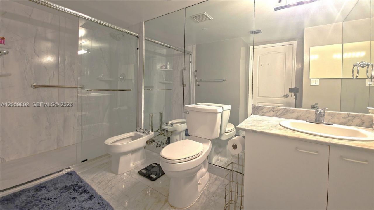 9455 Collins Ave, Unit 501, Surfside, FL 33154 Photo