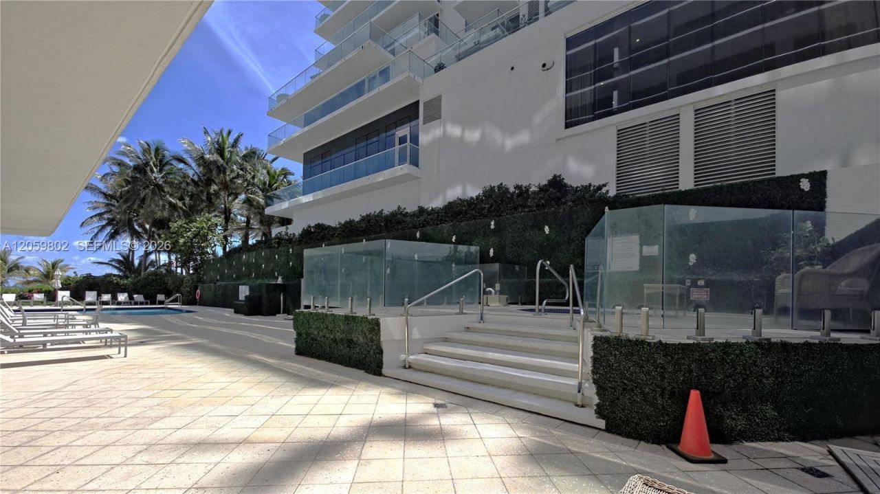 9455 Collins Ave, Unit 501, Surfside, FL 33154 Photo