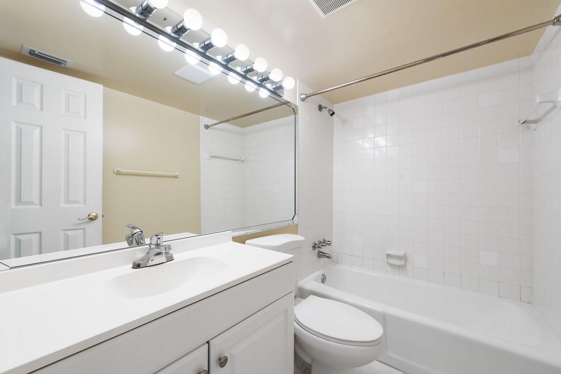 1340 NE 28th Avenue, Unit 232, Pompano Beach, FL 33062 Photo