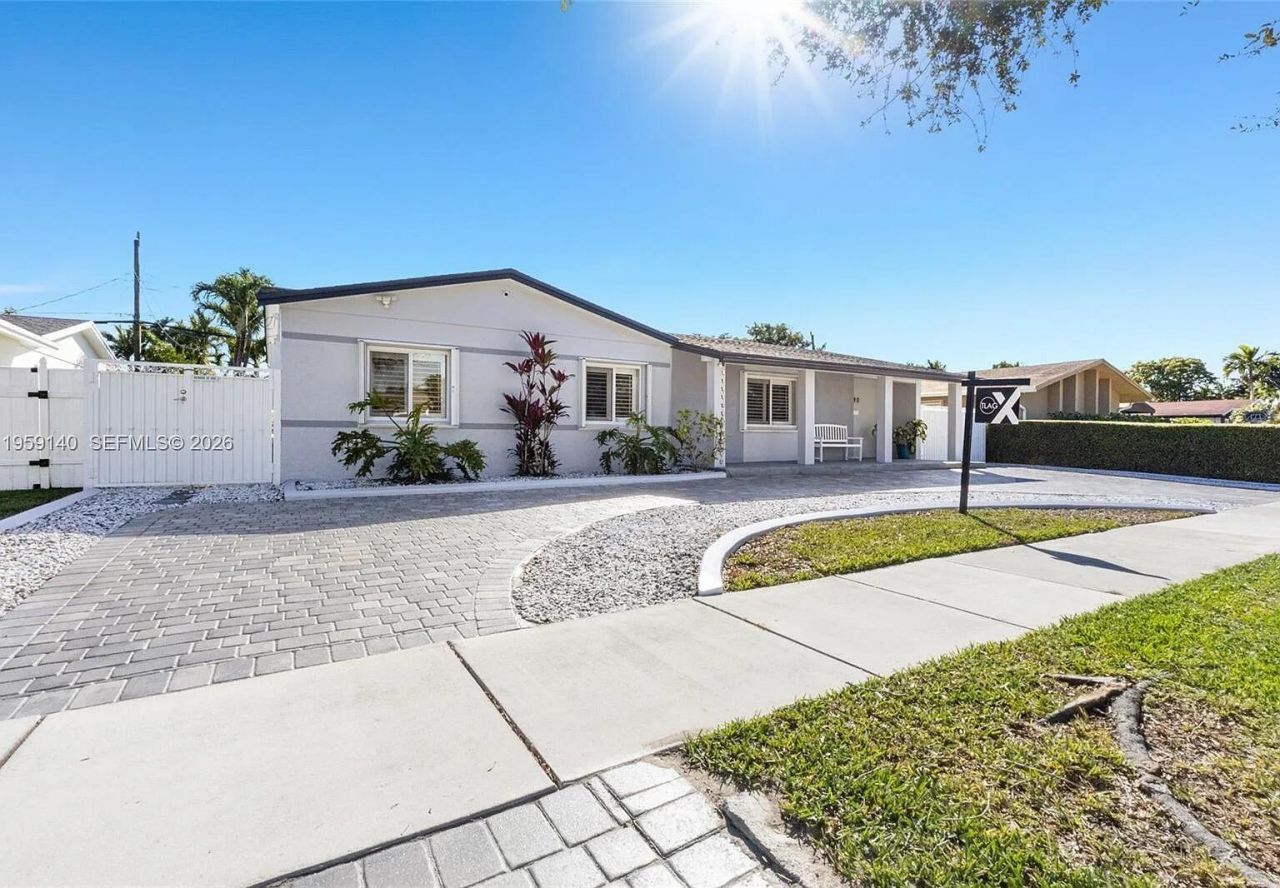 9390 SW 190th Street, Cutler Bay, FL 33157 Photo