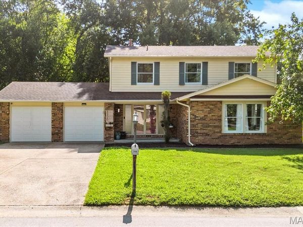 3320 Seven Pines Drive, Belleville, IL 62221
