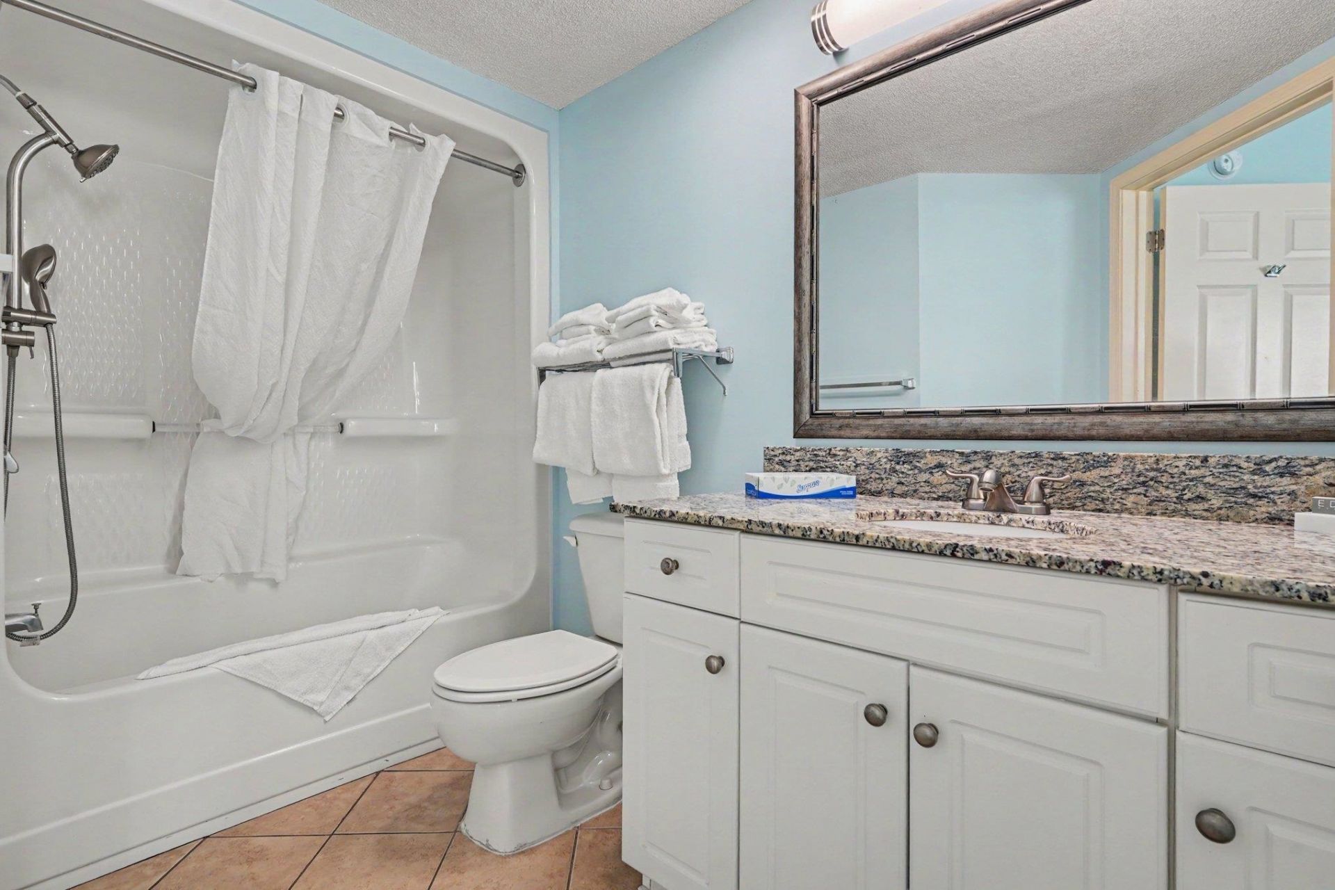 3000 N Ocean Blvd.  Photo 16