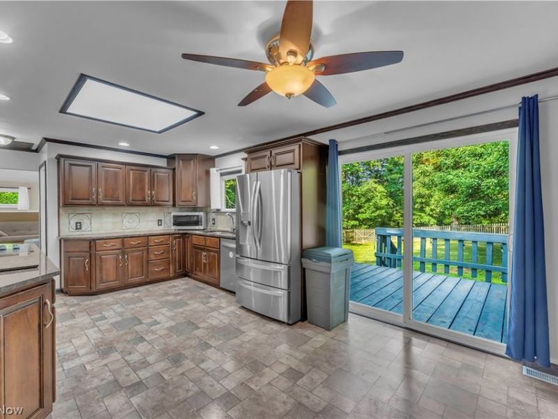 4824 Darrow Road , Stow, OH 44224 Photo 4