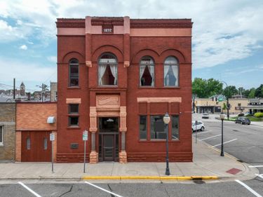 100 S Washington Street , Lake City, MN 55041