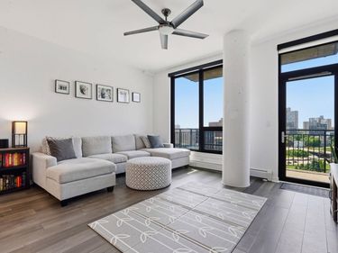 1240 2nd Street S, Unit 1031, Minneapolis, MN 55415
