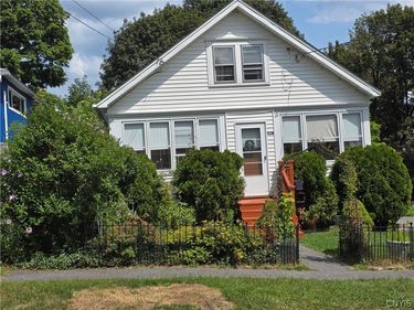 341 Cloveridge Drive , Syracuse, NY 13206