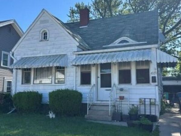 4328 Packard Road , Toledo, OH 43612