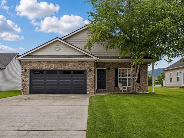 8279 Bluegill Circle, Ooltewah, TN 37363