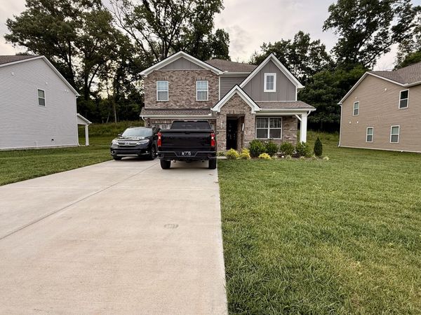 1071 Ross Farms Blvd , Clarksville, TN 37043