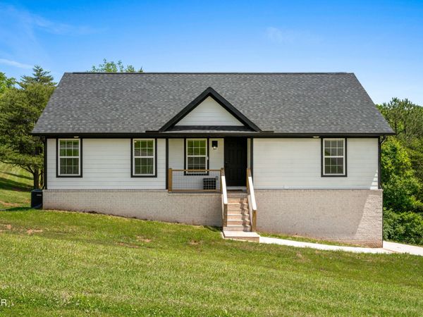 3886 Settlers Trail , Kodak, TN 37764